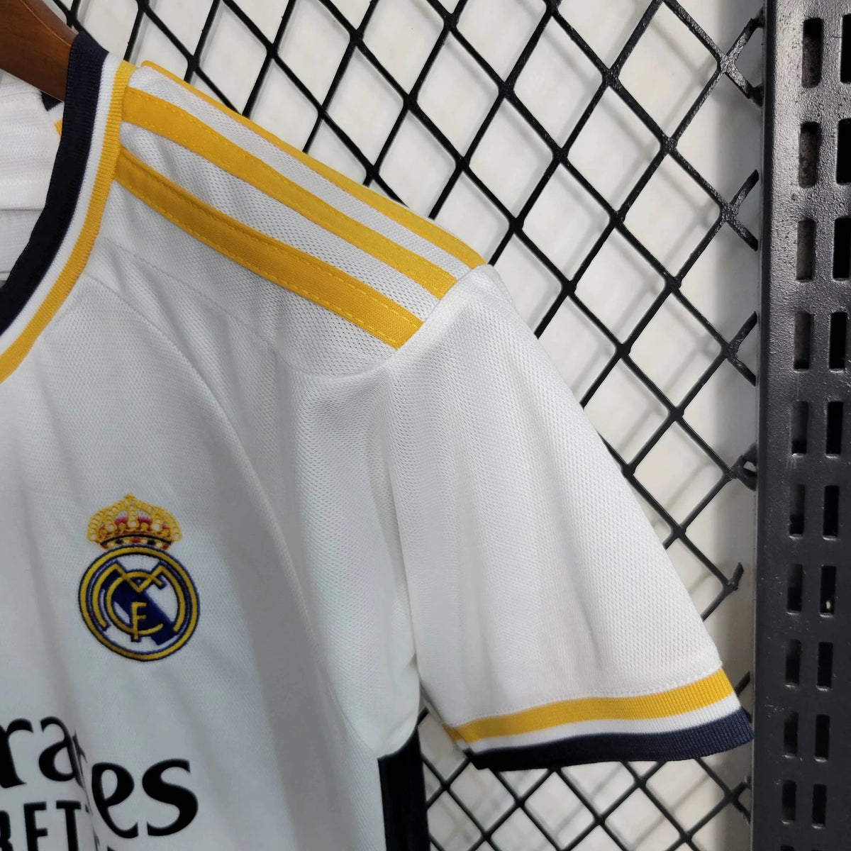 Authentiek oranje vierde shirt van Real Madrid 2023