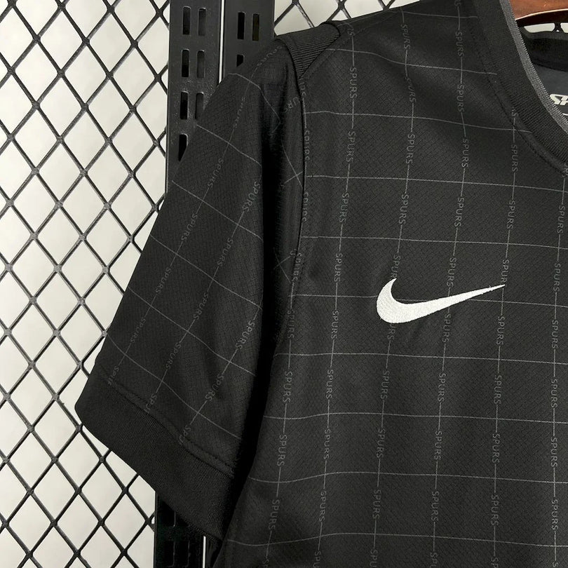 Tottenham 2025 Away Shirt