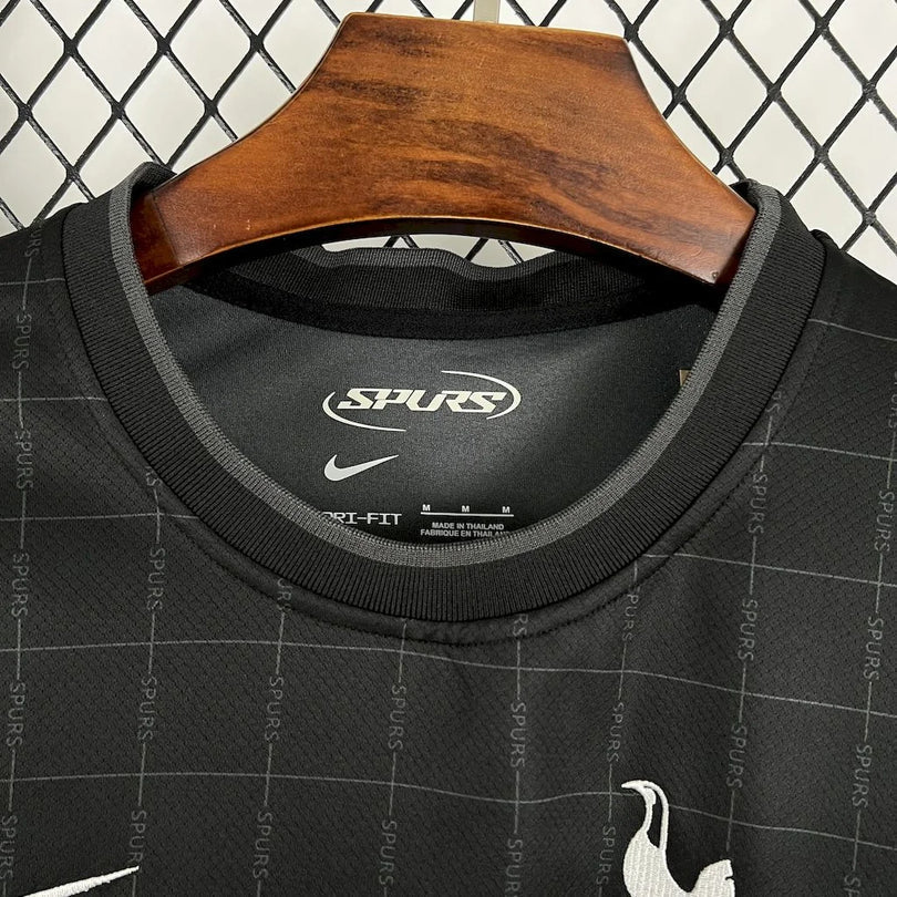Tottenham 2025 Away Shirt